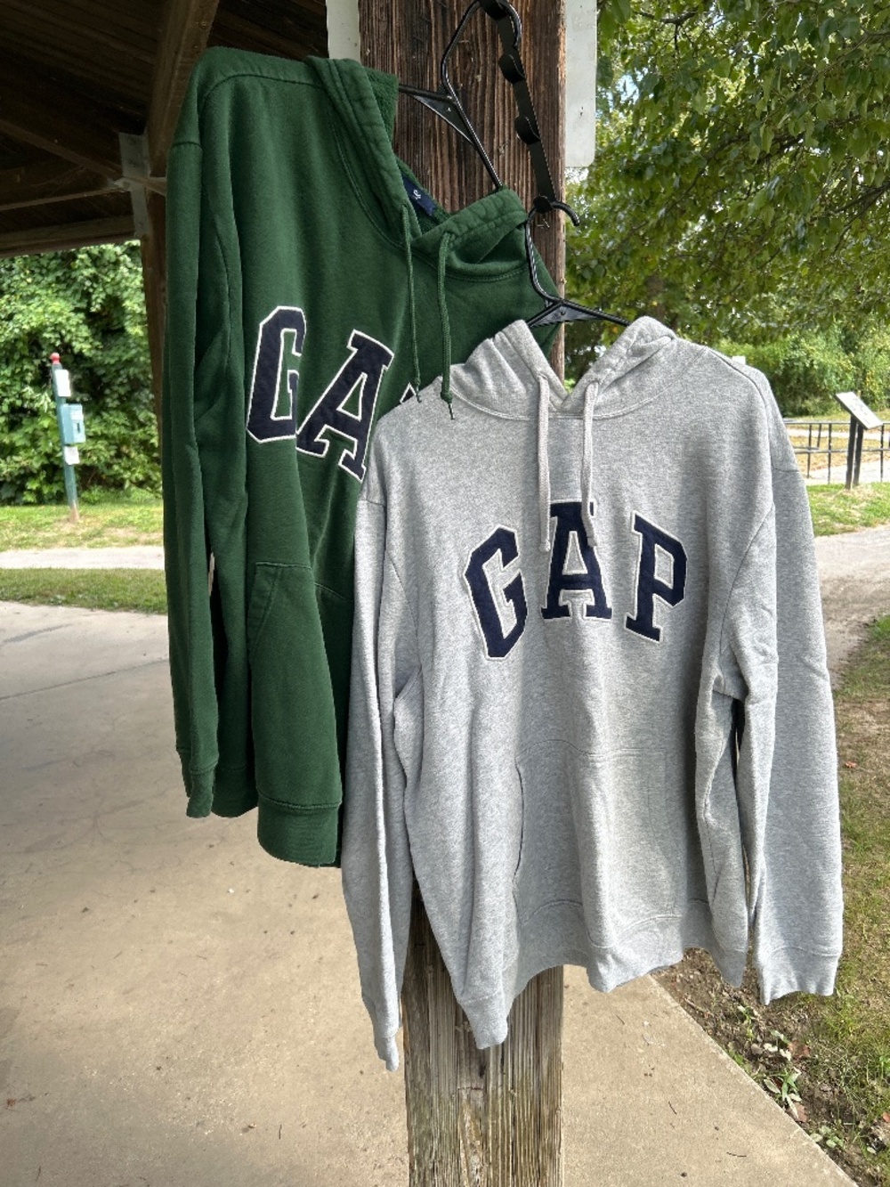 2 Gap Hoodies XL